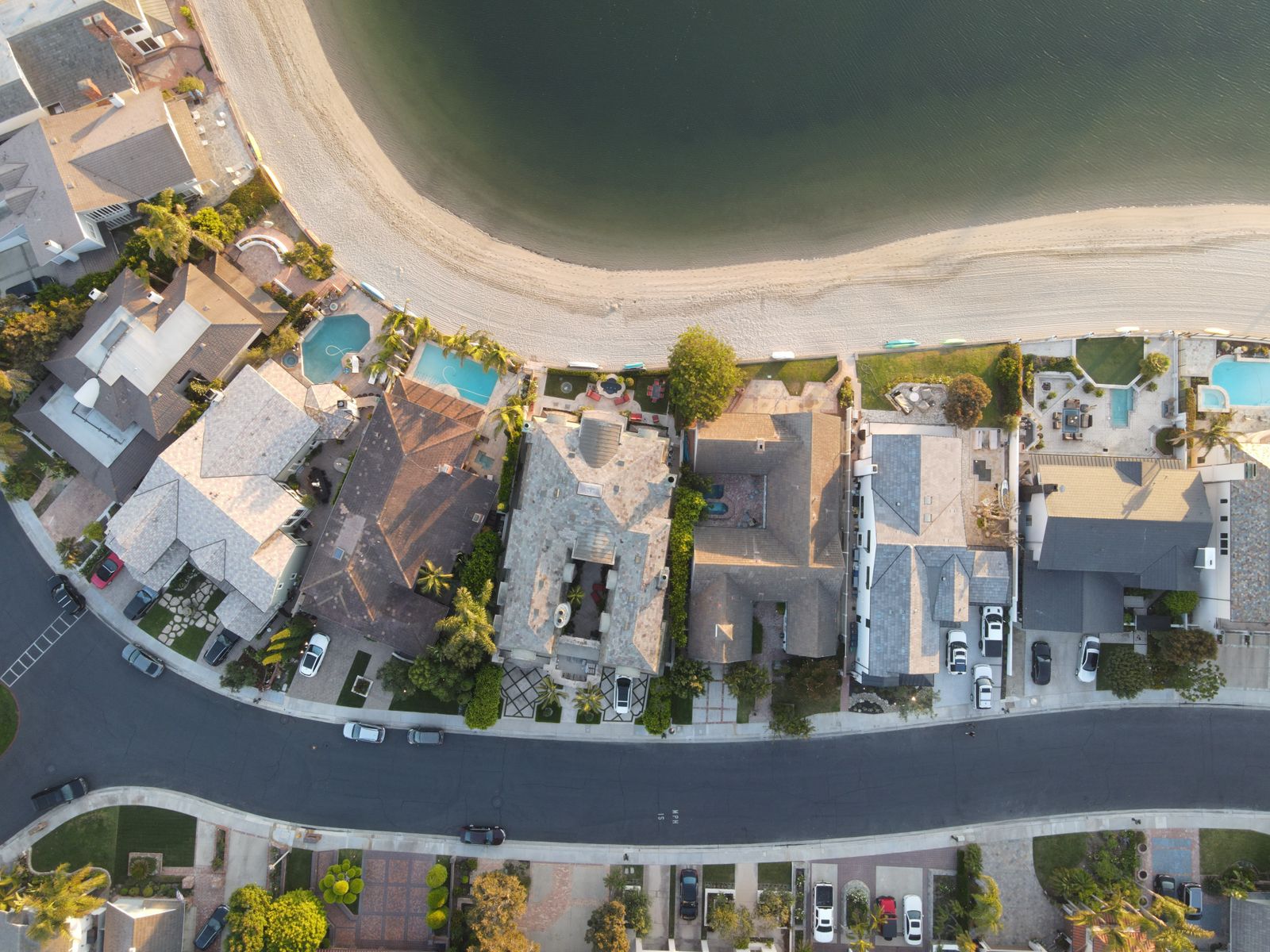 Residential street in Elk Grove
